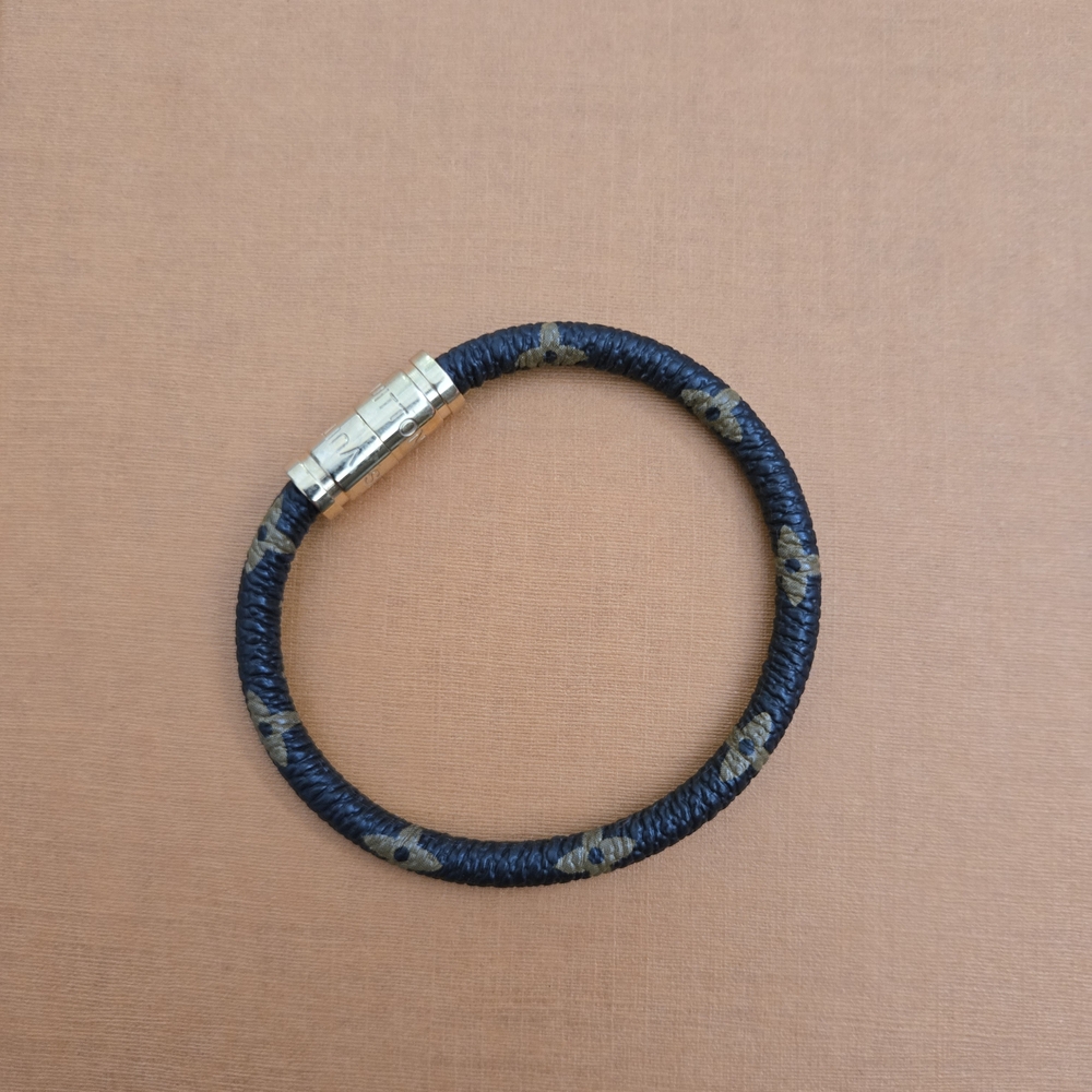 Leather Bracelet With Gold Clasps